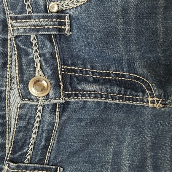 Inc. Cropped Jean's bling button braided stitching - Picture 3 of 6